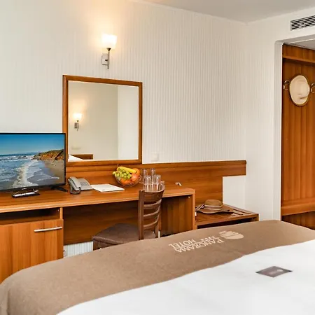 Hotel Panorama - Free Ev Charging Station