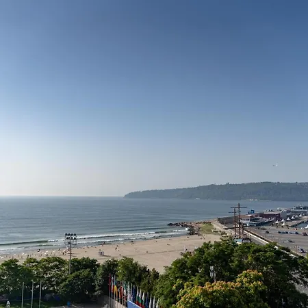 Hotel Panorama - Free Ev Charging Station