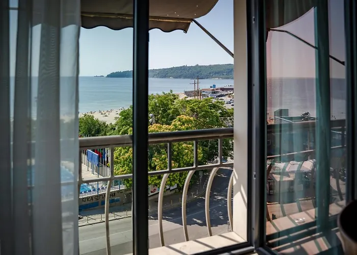 Panorama - Free Ev Charging Station 4* Várna