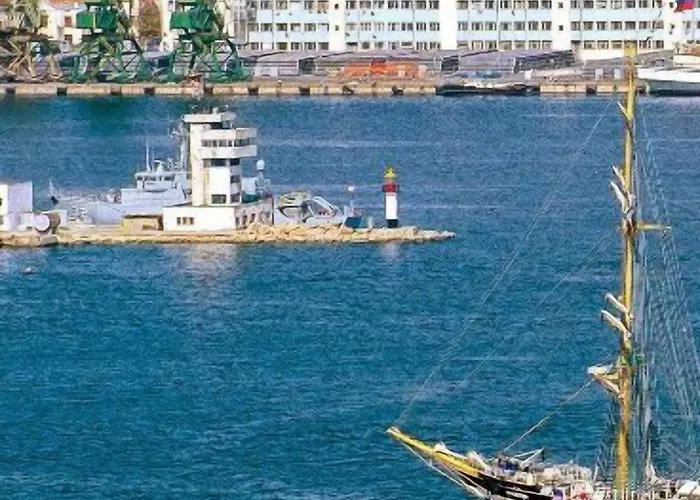 Panorama - Free Ev Charging Station Szálloda Várna