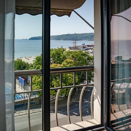 Panorama - Free Ev Charging Station 4* Várna