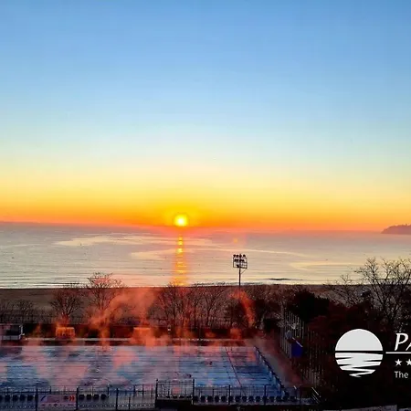 Panorama - Free Ev Charging Station 4* Warna